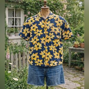 Vintage 1990s Roundy Bay Hawaiian Shirt